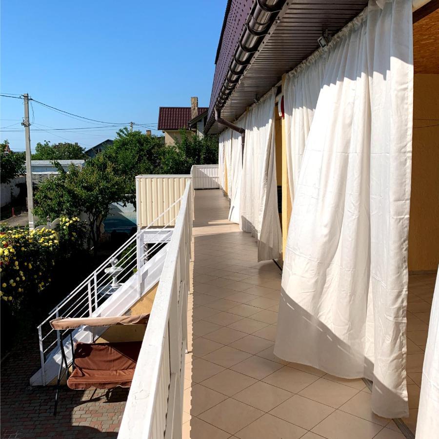 Guest House Santin Chornomorsk Exterior foto