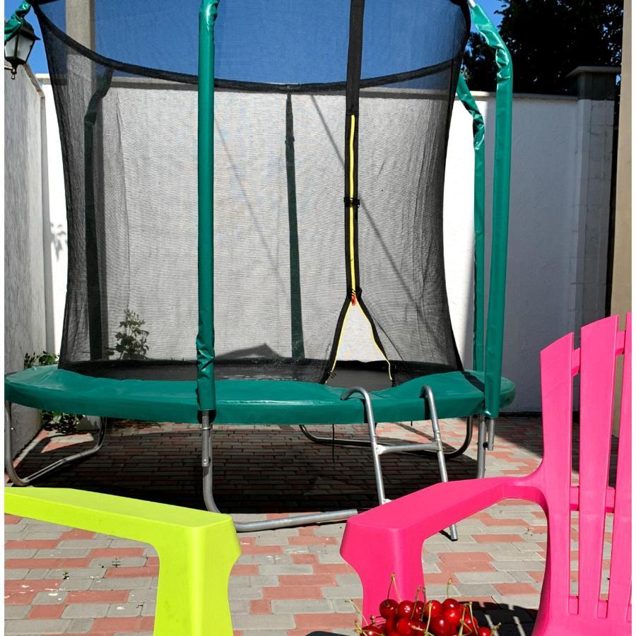 Guest House Santin Chornomorsk Exterior foto